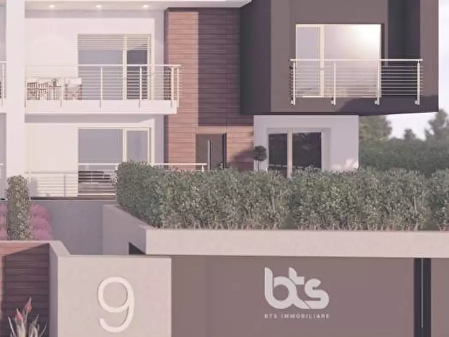 Immagine 31 di Villa in vendita  in Via Ripa a Villongo