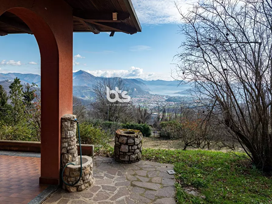 Immagine 5 di Villa in vendita  in Via strada del colle a Adrara San Martino