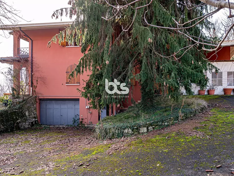 Immagine 47 di Villa in vendita  in Via strada del colle a Adrara San Martino