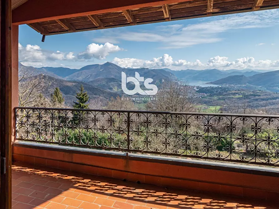 Immagine 14 di Villa in vendita  in Via strada del colle a Adrara San Martino