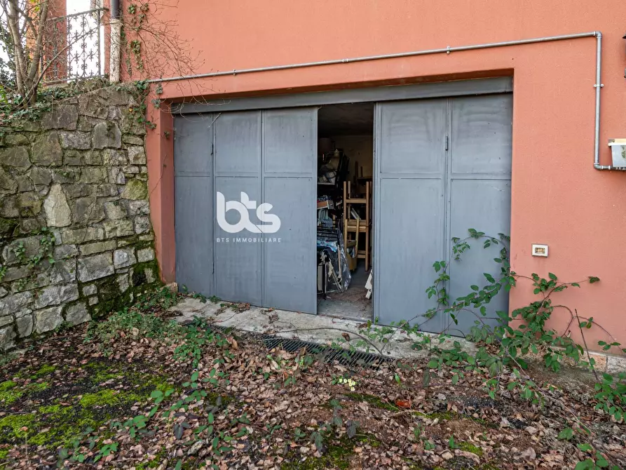 Immagine 38 di Villa in vendita  in Via strada del colle a Adrara San Martino