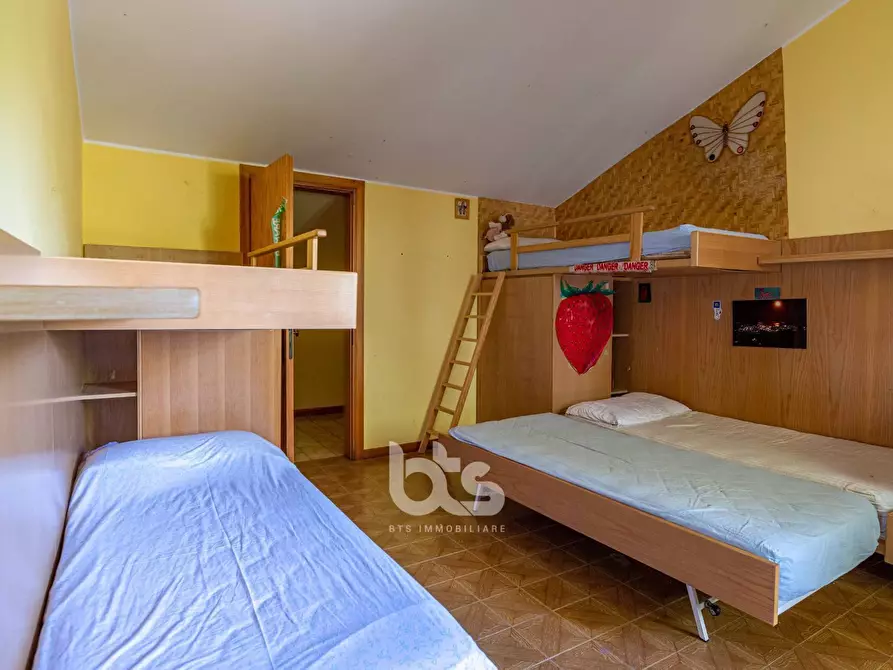 Immagine 33 di Villa in vendita  in Via strada del colle a Adrara San Martino