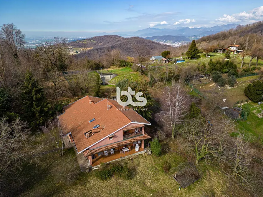 Immagine 45 di Villa in vendita  in Via strada del colle a Adrara San Martino