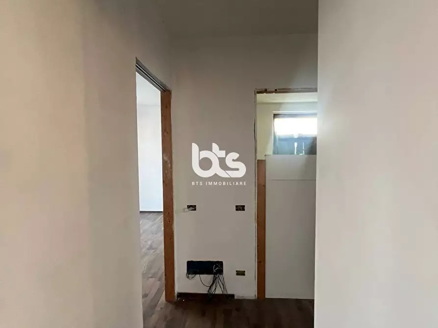 Immagine 18 di Villa in vendita  in via vincenzo bellini 27 a Castelli Calepio