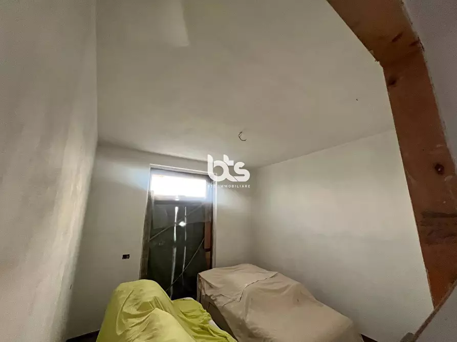 Immagine 21 di Villa in vendita  in via vincenzo bellini 27 a Castelli Calepio