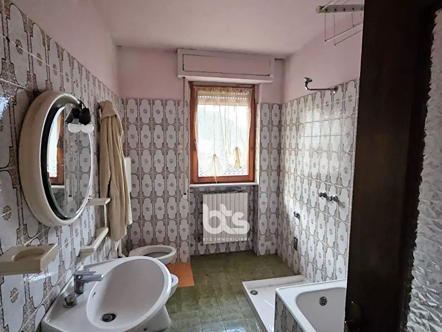 Immagine 12 di Appartamento in vendita  in via zanoli 5 a Adrara San Martino