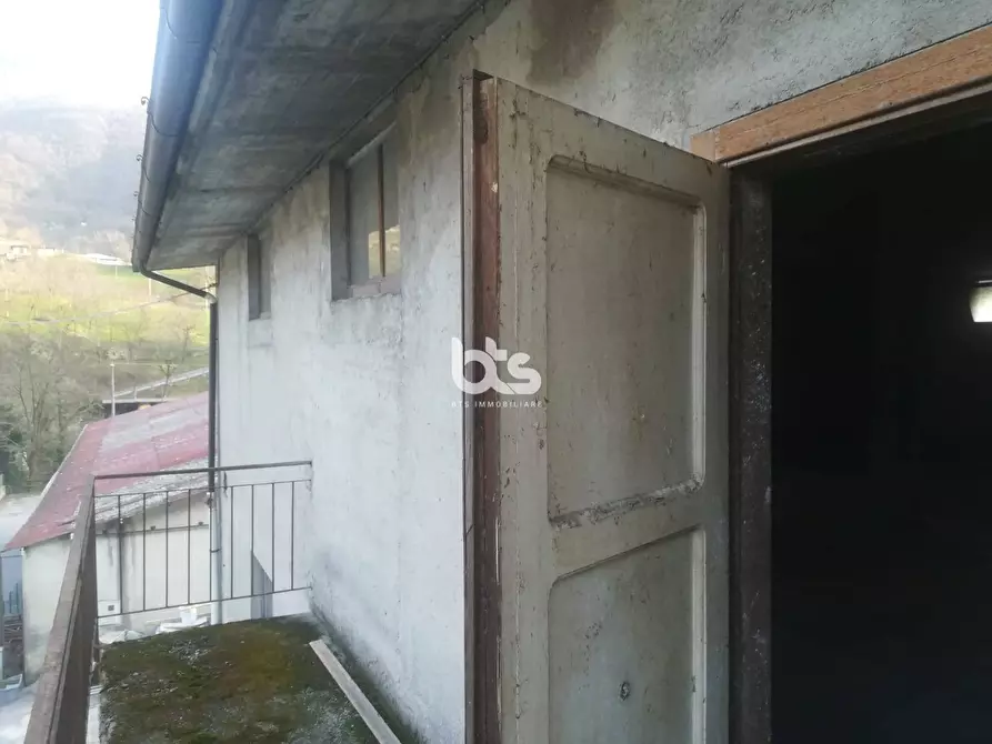 Immagine 6 di Magazzino in vendita  in via vizzanga 33 a Adrara San Martino