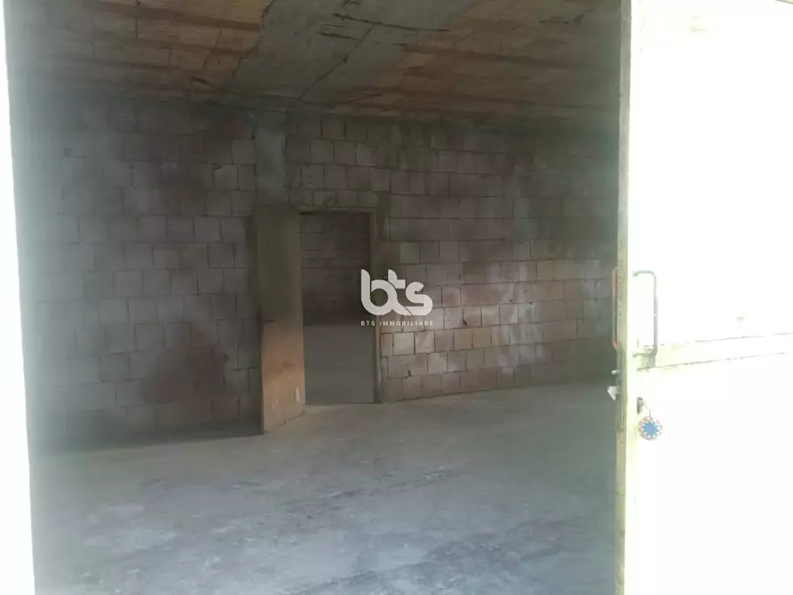 Immagine 10 di Magazzino in vendita  in via vizzanga 33 a Adrara San Martino