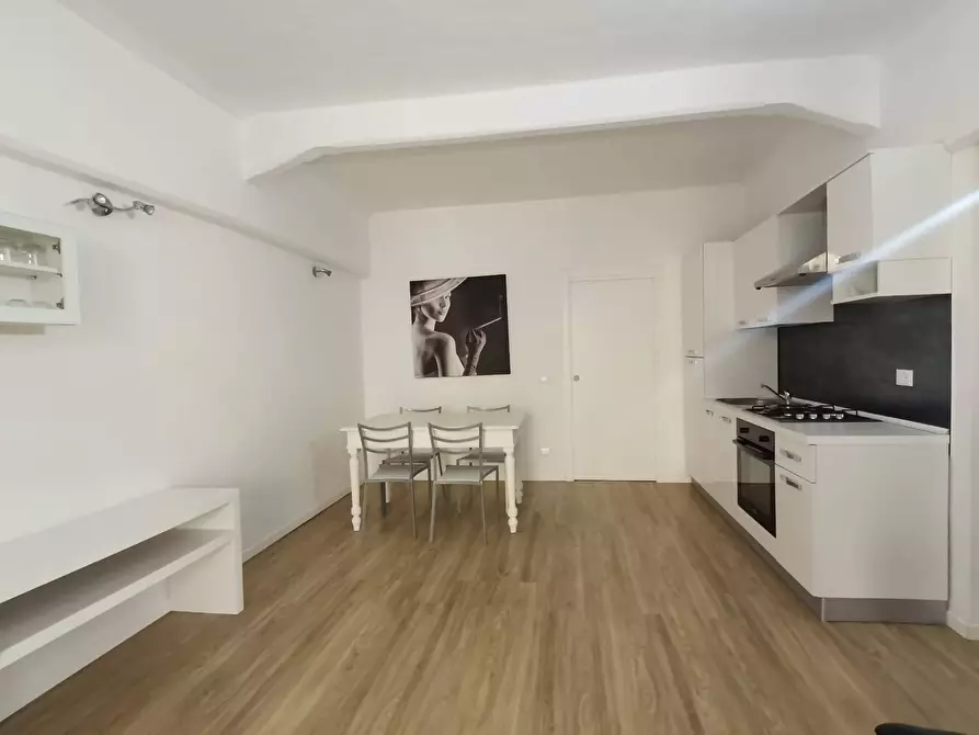 Immagine 1 di Appartamento in affitto  in via mirolte a Iseo