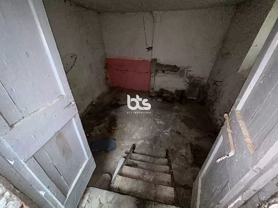 Immagine 25 di Villa in vendita  in via guarnieri 19 a Passirano