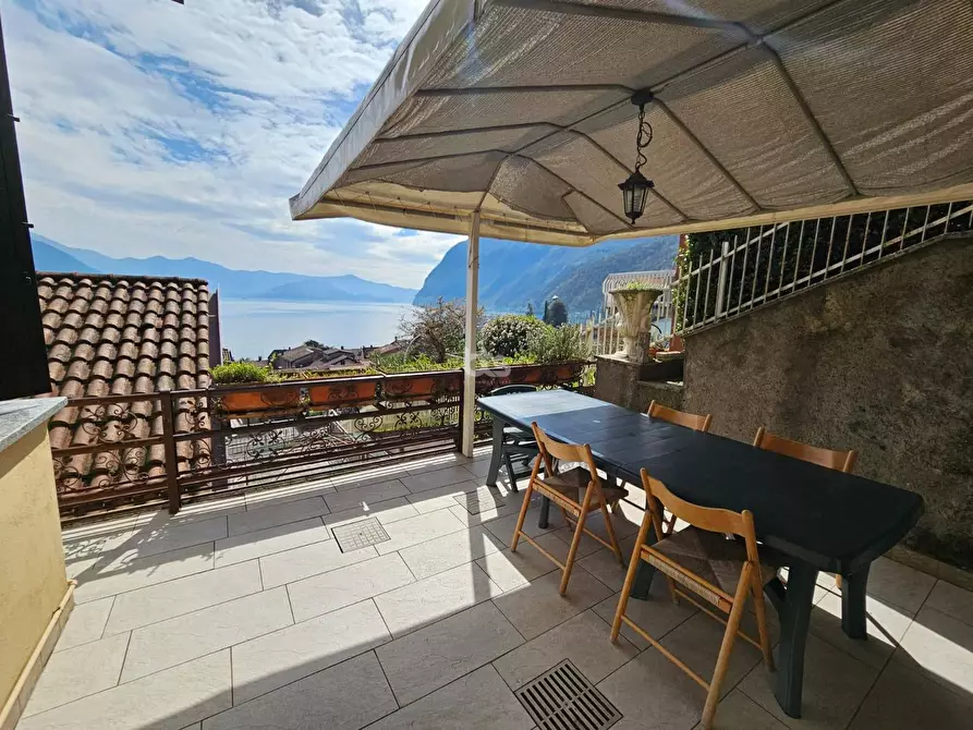 Immagine 1 di Appartamento in vendita  in via ronchelli 6 a Adrara San Martino