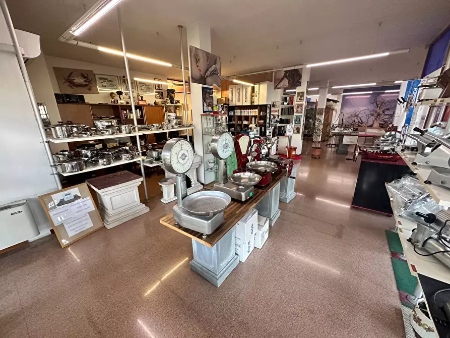 Immagine 4 di Attività commerciale in vendita  in Via Gramsci 1 a Coccaglio