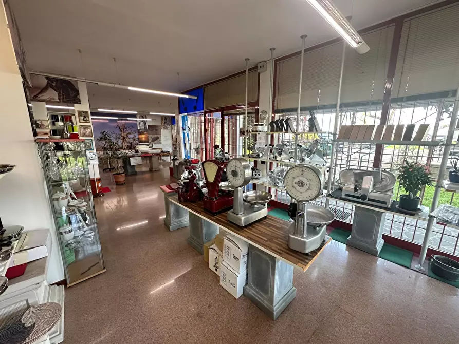 Immagine 7 di Attività commerciale in vendita  in Via Gramsci 1 a Coccaglio