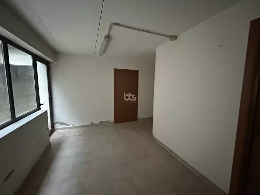 Immagine 20 di Locale commerciale in vendita  in via sarnico 11 a Capriolo