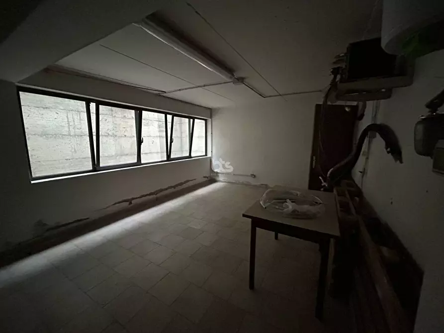 Immagine 23 di Locale commerciale in vendita  in via sarnico 11 a Capriolo