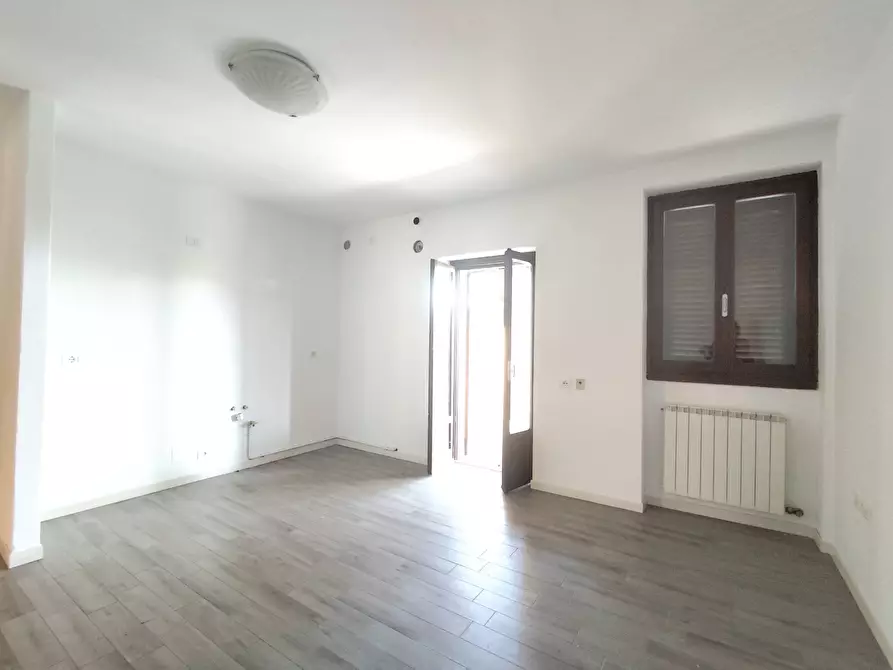 Immagine 4 di Appartamento in affitto  in via don gentili a Predore