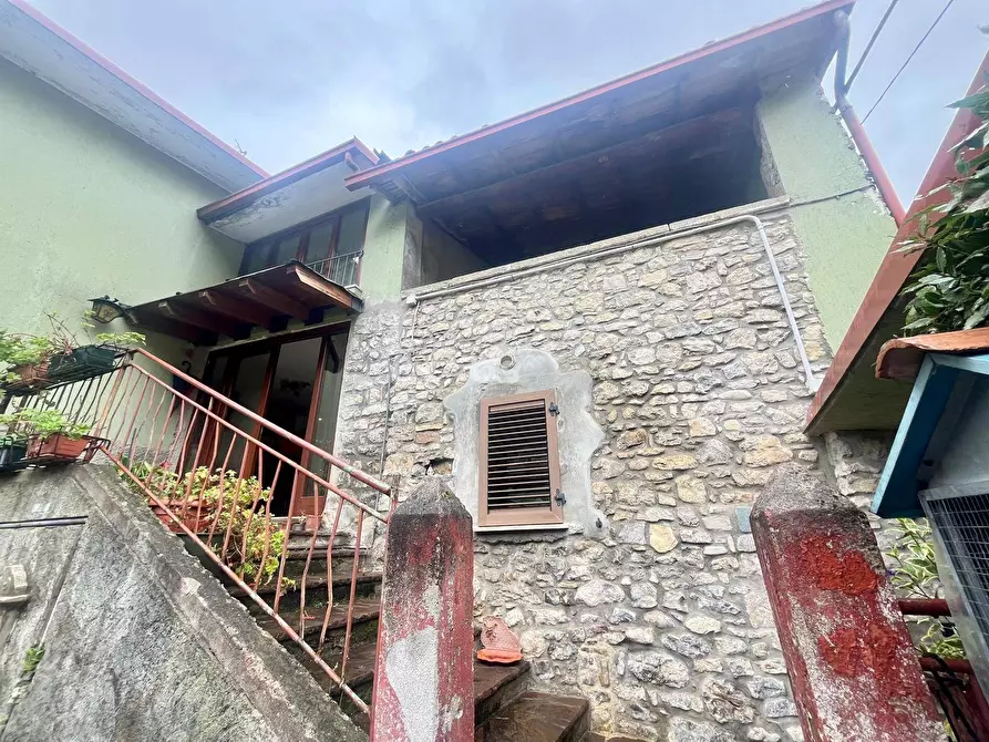 casa indipendente in vendita ad Adrara San Martino
