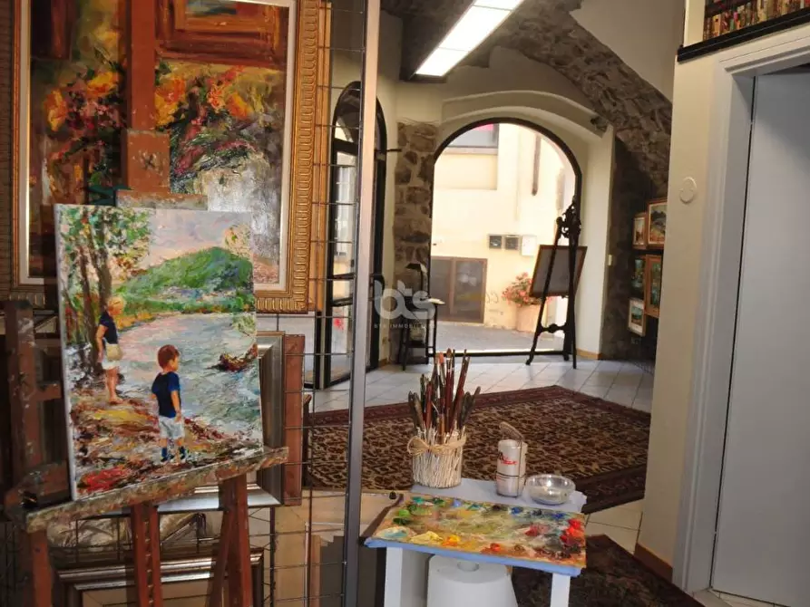 Immagine 3 di Locale commerciale in vendita  in via lantieri a Sarnico