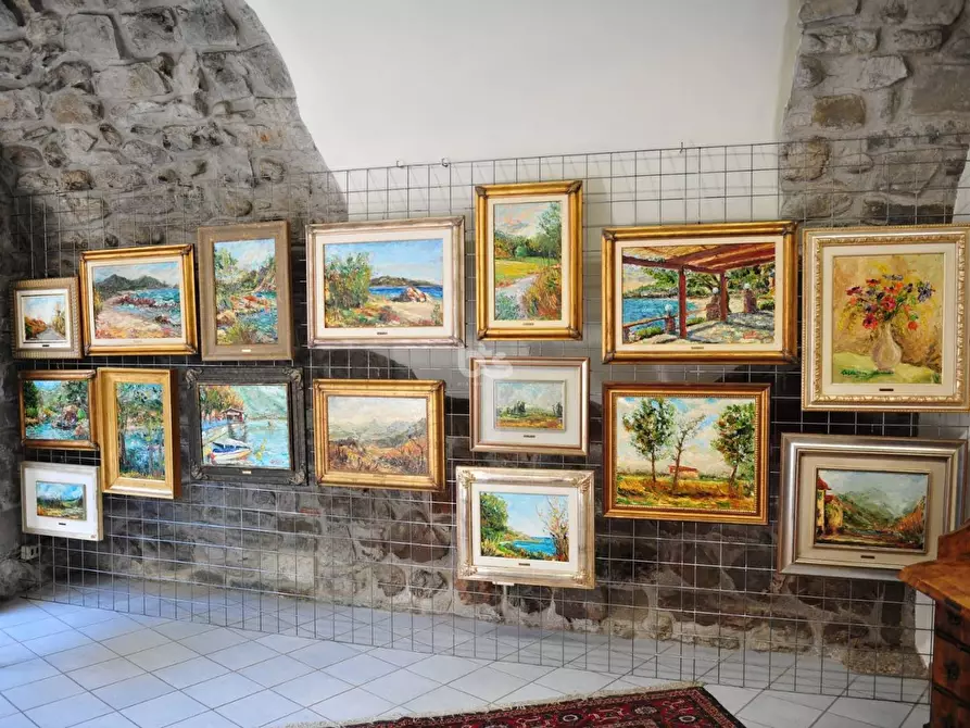 Immagine 4 di Locale commerciale in vendita  in via lantieri a Sarnico