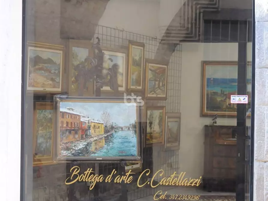 Immagine 7 di Locale commerciale in vendita  in via lantieri a Sarnico