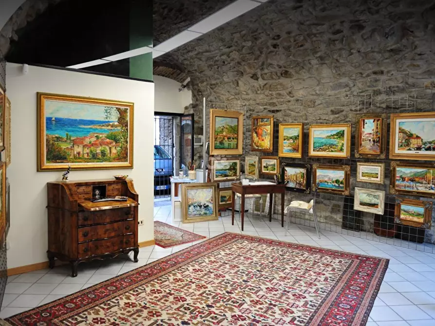 Immagine 10 di Locale commerciale in vendita  in via lantieri a Sarnico