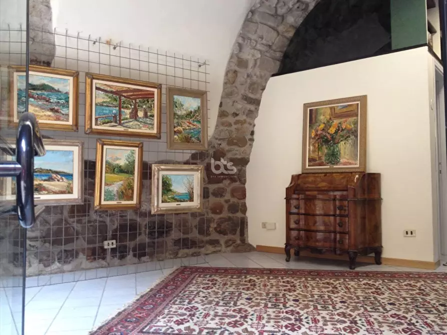 Immagine 14 di Locale commerciale in vendita  in via lantieri a Sarnico