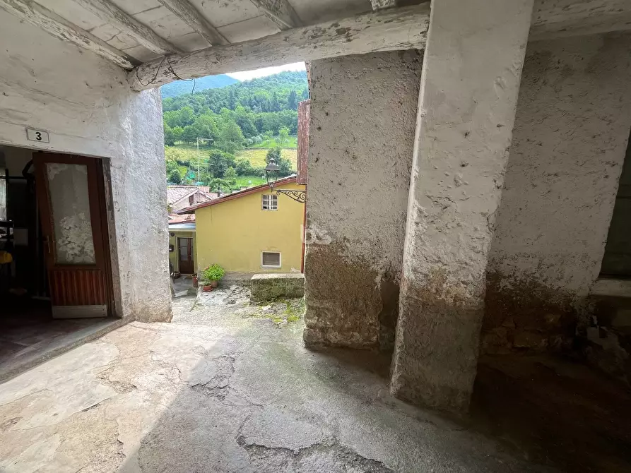 Immagine 12 di Rustico / casale in vendita  in via santa maria 1 a Adrara San Martino