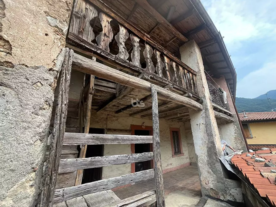 Immagine 19 di Rustico / casale in vendita  in via santa maria 1 a Adrara San Martino