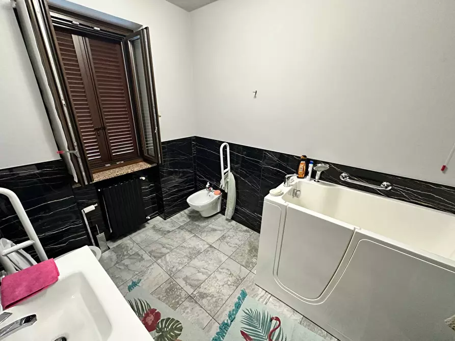 Immagine 12 di Villa in vendita  in Via Torrazze 7 a Brusaporto