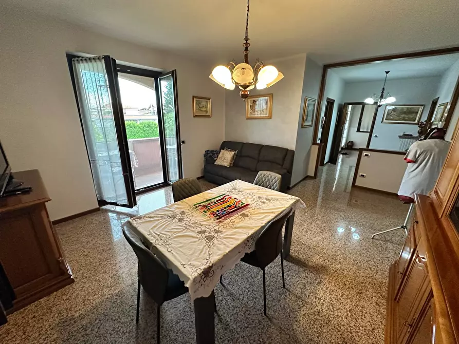 Immagine 9 di Villa in vendita  in Via Torrazze 7 a Brusaporto