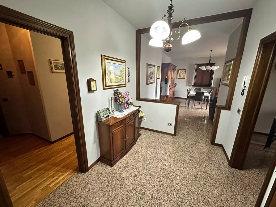 Immagine 6 di Villa in vendita  in Via Torrazze 7 a Brusaporto