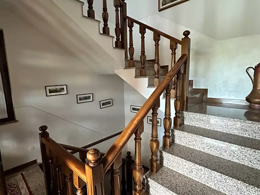 Immagine 5 di Villa in vendita  in Via Torrazze 7 a Brusaporto