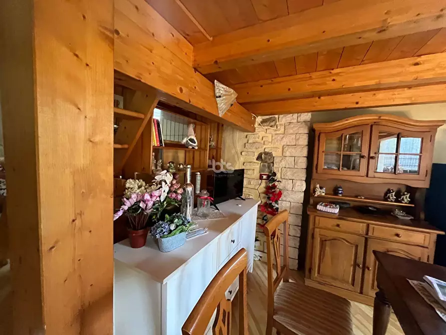 Immagine 5 di Appartamento in vendita  in via bossoletti 41 a Adrara San Martino