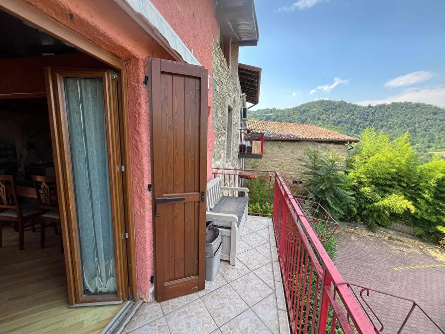 Immagine 8 di Appartamento in vendita  in via bossoletti 41 a Adrara San Martino