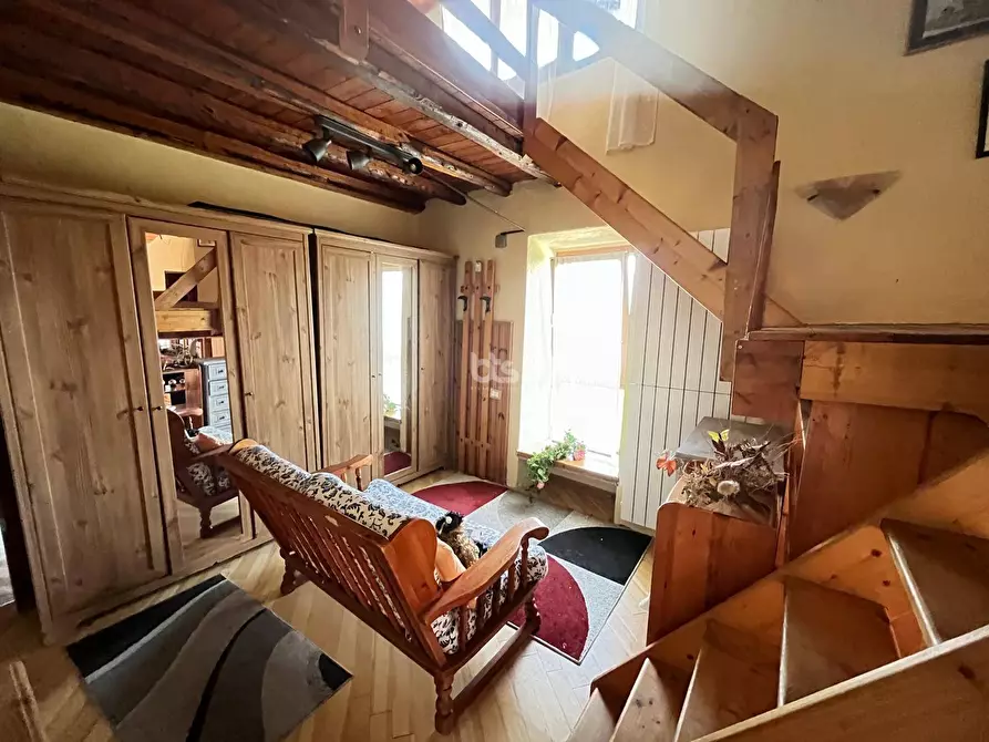 Immagine 13 di Appartamento in vendita  in via bossoletti 41 a Adrara San Martino