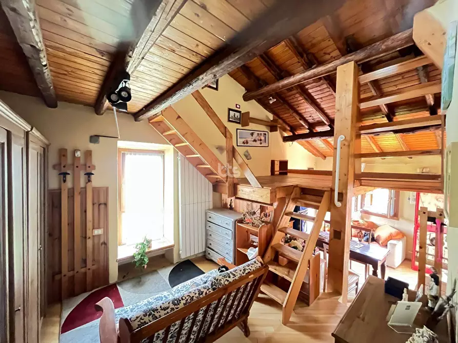 Immagine 11 di Appartamento in vendita  in via bossoletti 41 a Adrara San Martino