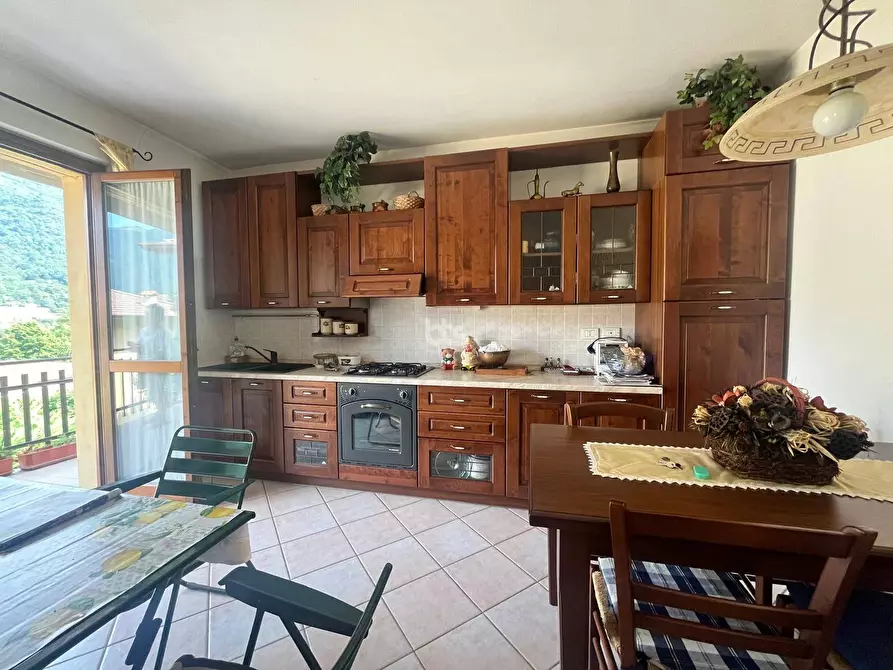 Immagine 1 di Appartamento in vendita  in via donizetti 89 a Adrara San Martino