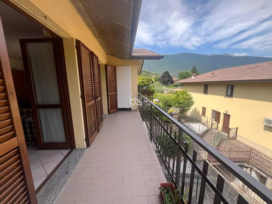 Immagine 7 di Appartamento in vendita  in via donizetti 89 a Adrara San Martino