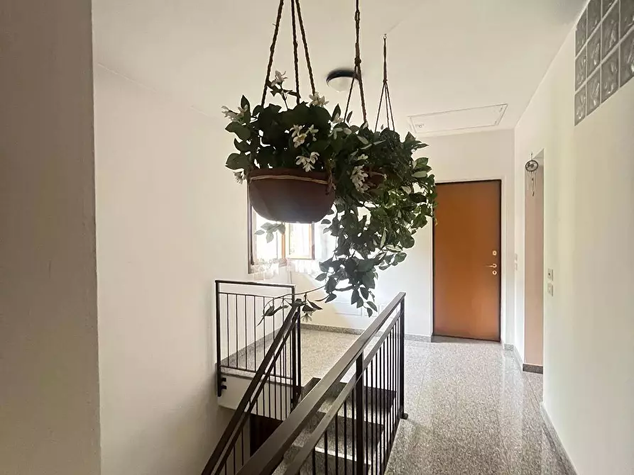 Immagine 17 di Appartamento in vendita  in via donizetti 89 a Adrara San Martino