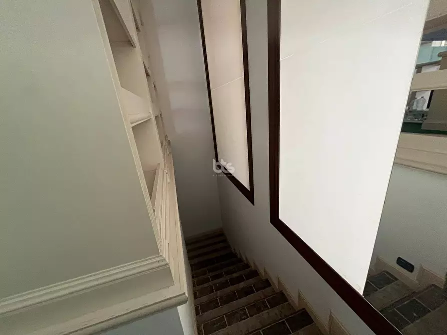 Immagine 6 di Locale commerciale in vendita  in via prati a Sarnico