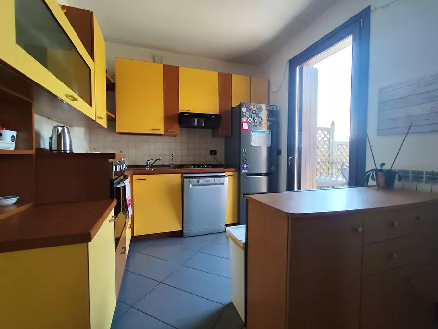 Immagine 6 di Appartamento in affitto  in via luigi motta a Sale Marasino