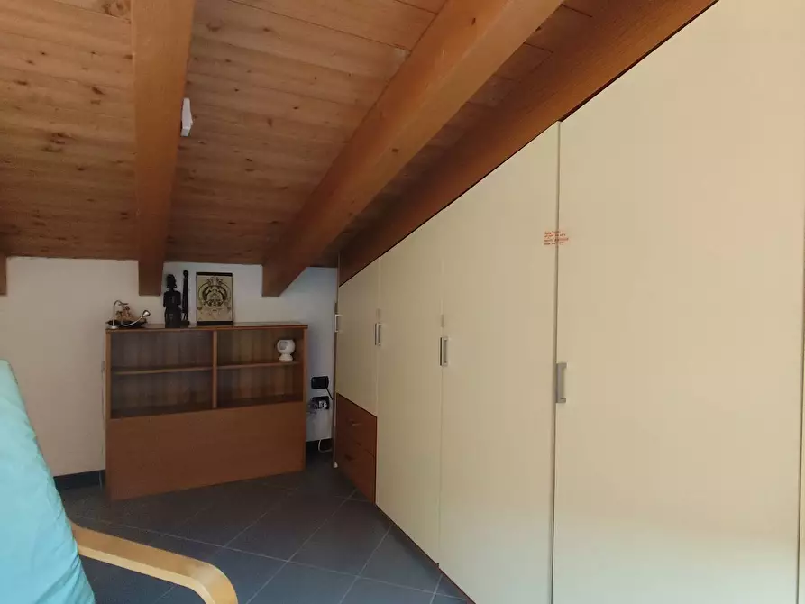 Immagine 18 di Appartamento in affitto  in via luigi motta a Sale Marasino