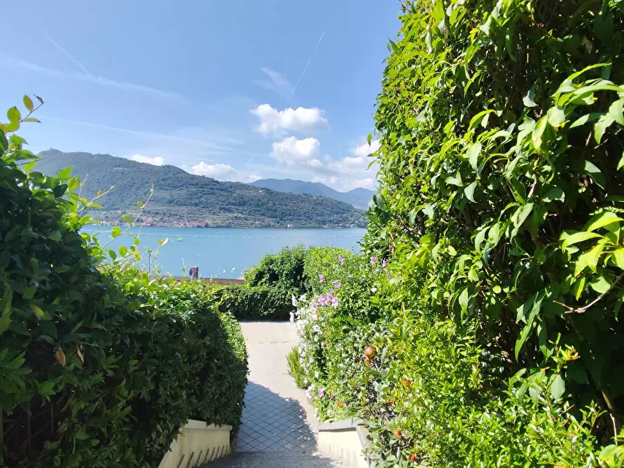 Immagine 21 di Appartamento in affitto  in via luigi motta a Sale Marasino