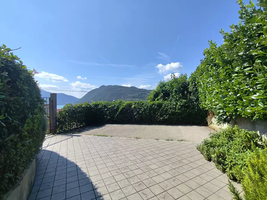 Immagine 22 di Appartamento in affitto  in via luigi motta a Sale Marasino