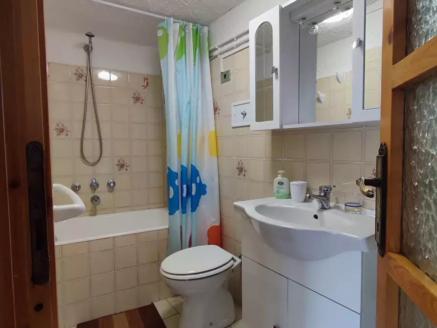 Immagine 18 di Appartamento in affitto  in VIA COSTA 88 a Adrara San Martino