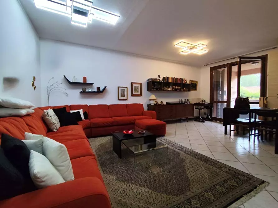 Immagine 2 di Appartamento in affitto  in via per rovato a Iseo