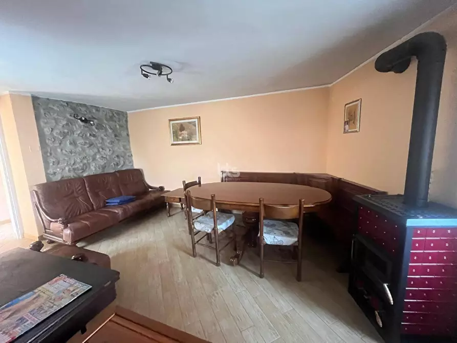 Immagine 4 di Appartamento in vendita  in via fonteno a Adrara San Martino