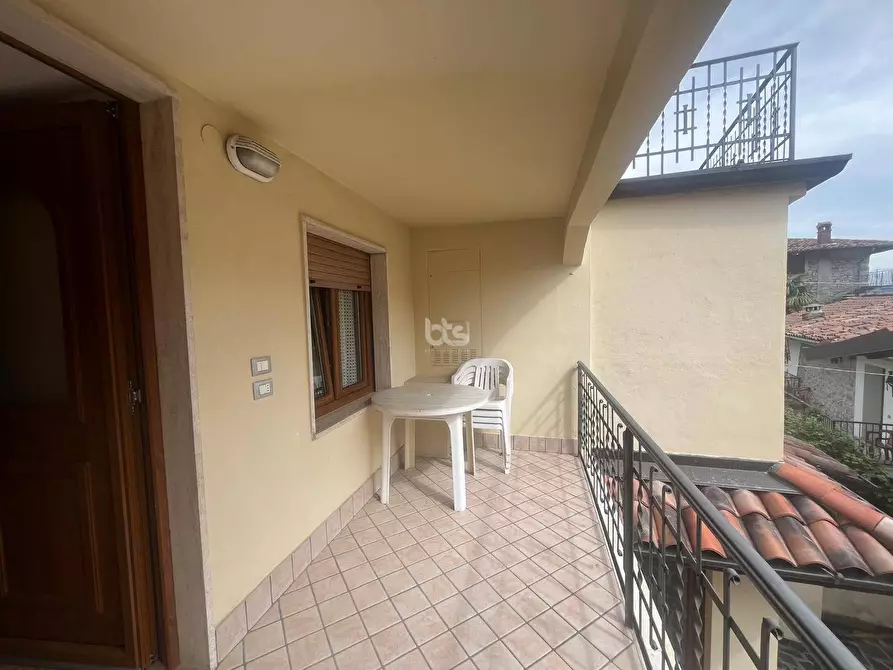 Immagine 9 di Appartamento in vendita  in via fonteno a Adrara San Martino