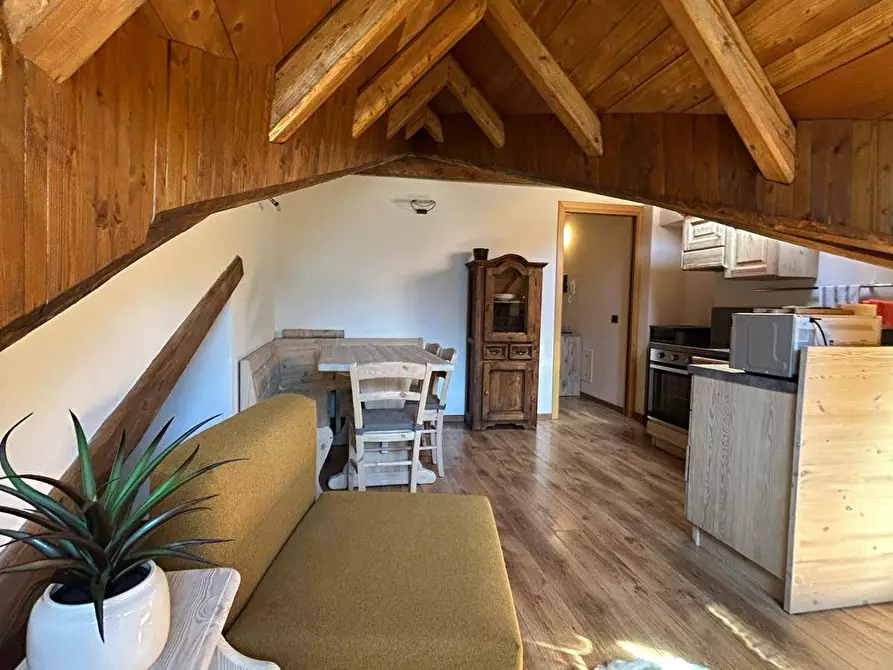 Immagine 2 di Appartamento in affitto  in Lecanù 12 a Temù