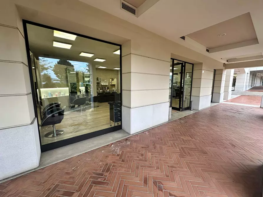 Immagine 18 di Attività commerciale in vendita  in Via Principe Umberto 15 a Adro